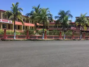 Hotel Yadran Beach Resort