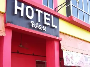Wau Hotel & Cafe