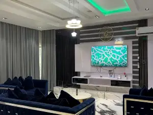 LISA SUITES & HOTELS LTD