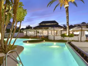 Coral Beach Aparthotel