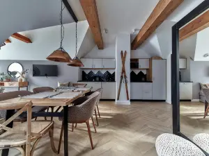 Tatra Square Apartments