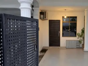 Kota Laksamana & Jonker Executive Townhouse Melaka by GGM