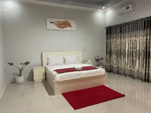 Kedai Terapung Hotel & Resto
