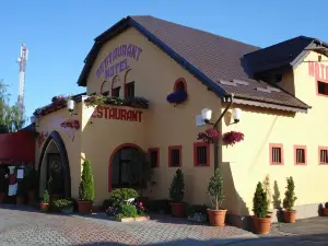 Complex Turistic Paralela'45