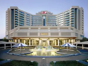 Hilton East Brunswick Hotel & Executive Meeting Center