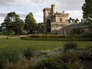 Larnach Lodge & Stable Stay
