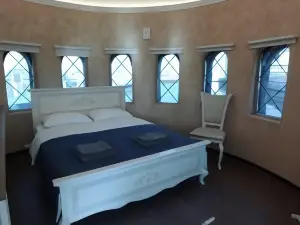 Na Voskresenskoj Hotel