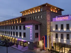 Yantra Grand Hotel