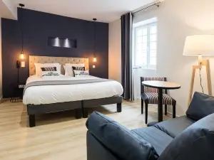 Logis Hotel du Fronton-Agian