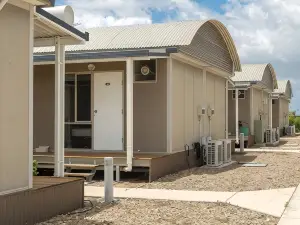 Merinda Village Hotel