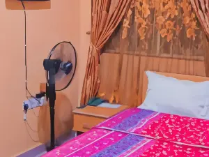 拉里丹酒店及套房