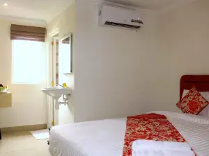 萬鴉老梅爾斯旅館