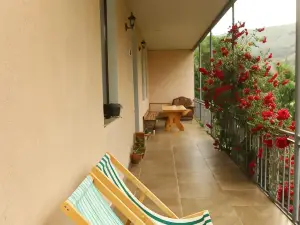 Vardzia Guesthouse Mtkvari