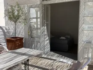 Douskos Guesthouse