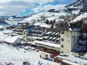 Hotel Junior