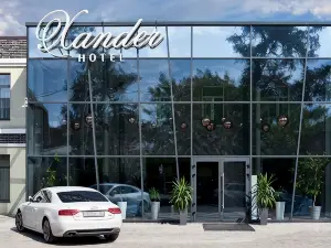 Xander Hotel