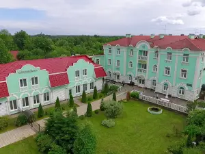 Aleksandriya-Peterhof Hotel