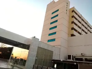House Inn Hotel - Anashopping