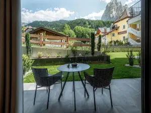 Anna Lodges Dolomites