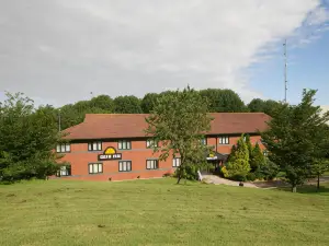 Days Inn by Wyndham Membury M4