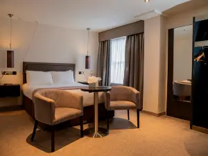 The Enniskillen Hotel and Motel
