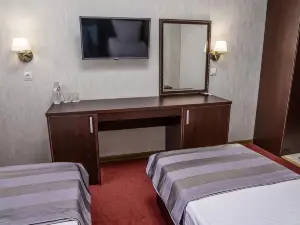 Hotel Uyut