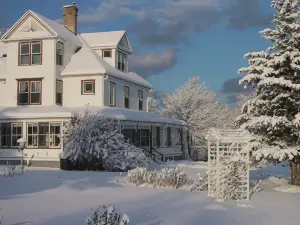 Harbourview Inn