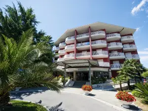 哈萊圖酒店 - 聖西蒙度假村
