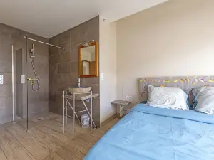 House Exceptional Sea View, Heated Indoor Pool, Spa, Sauna.