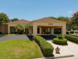 PRESTON SUITES by IHG
