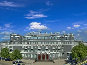 Charushin Hotel
