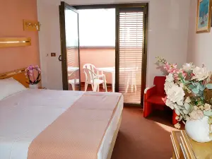 Hotel Antares