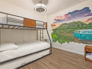 Howzit Hostels