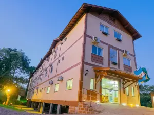 塞拉卡內拉飯店
