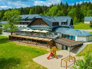 安美尼庭酒店及度假村奧利凱山丘