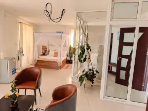 Hary's Aparthotel