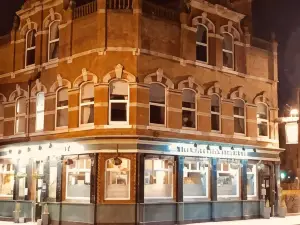 The Whittington and Cat