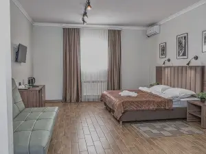 Provintsiya Hotel