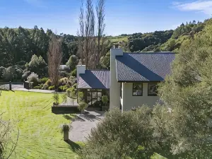 Kaitahi Lodge