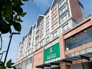 Arena Premier Hotel