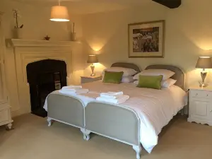 Castle Farm House B&B