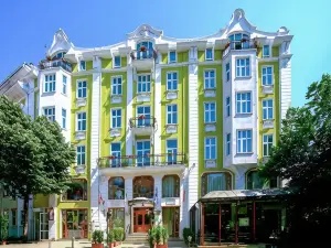 Grand Hotel London