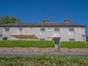 The Hawk Inn