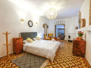 Luxury Riad Mounia