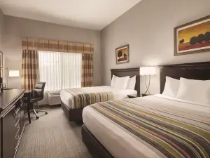 Country Inn & Suites by Radisson, West Bend, WI