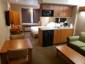 Parry Sound Inn & Suites