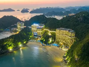 Flamingo Cat Ba Sea Residence , Sky Villa Premier Ocean View King Bed