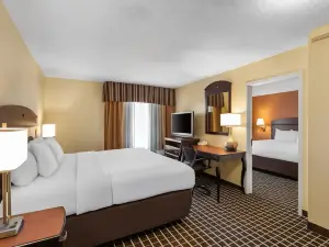 Comfort Inn & Suites Somerset - New Brunswick