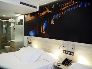 Hostal Don Suero de Quiñones