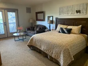 Double Suite, Hillside View